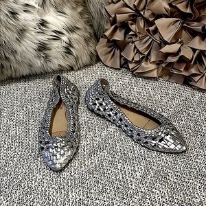 Anne Klein Silver Textured Flats